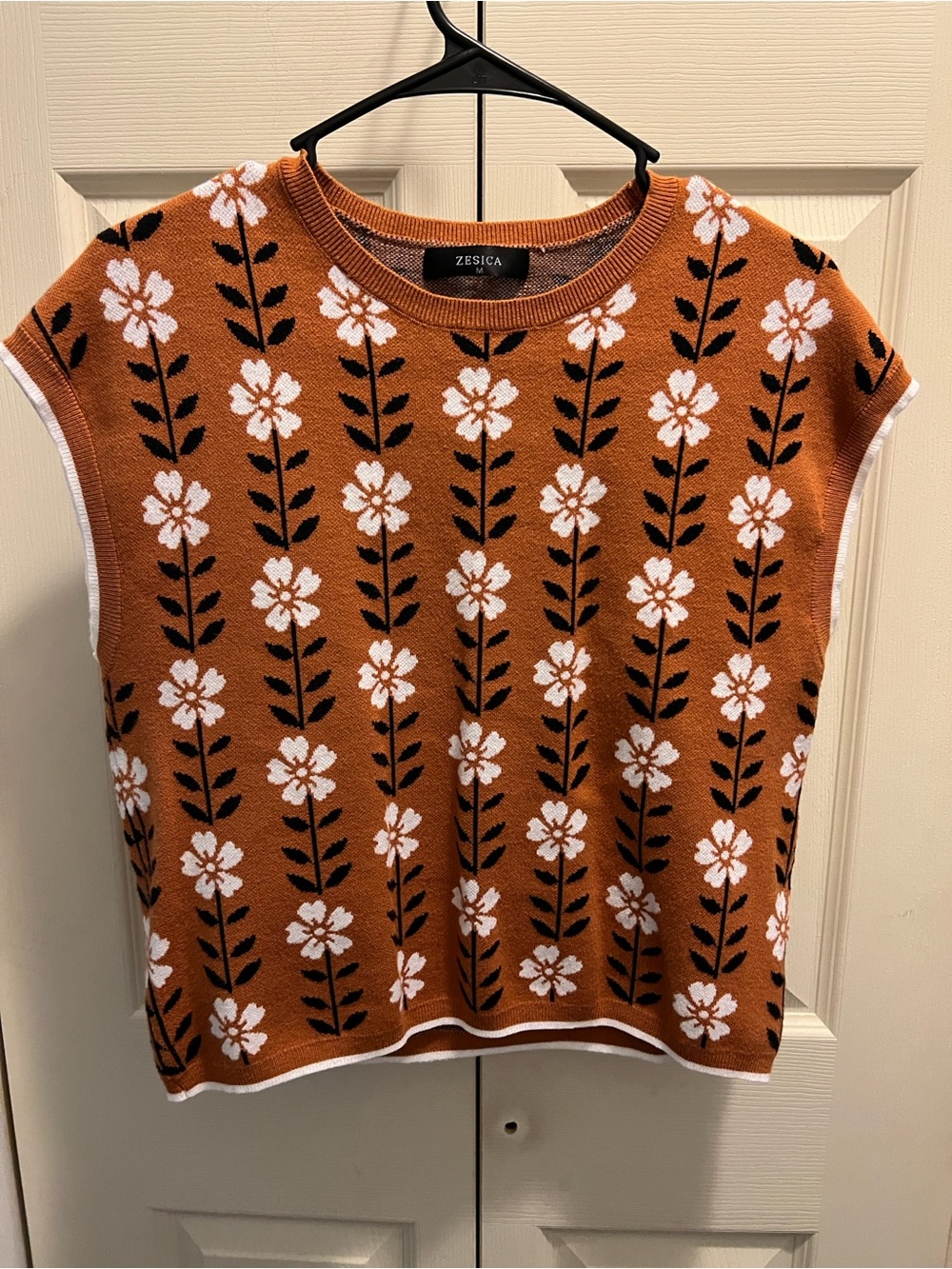 Women's Rust Floral Knit Top